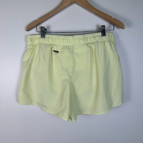 NEW BALANCE Womens L Activewear Running RC Seamless 3 Inch Breathable Shorts - Picture 6 of 8